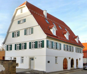 So sah das Haus lange vor der Sanierung aus